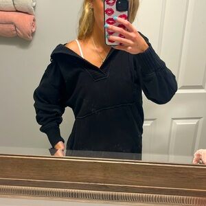 BLACK AERIE V NECK HOODIE